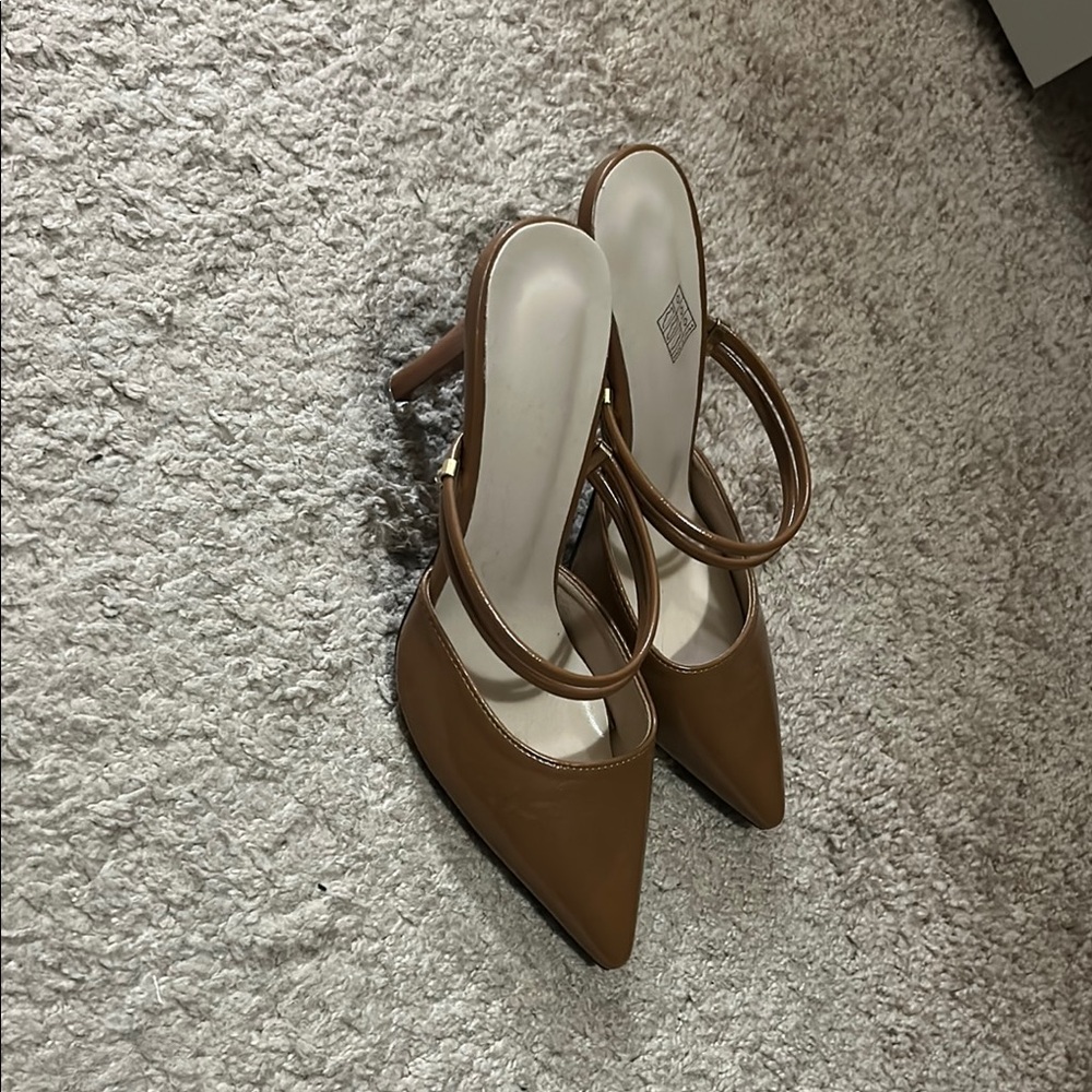 SHEIN BRAND NEW Elegant Brown Women's Heels